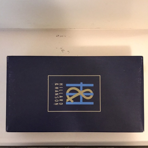 Hillard & Hanson “Augusta” Black Slingback Heels - Picture 10 of 17